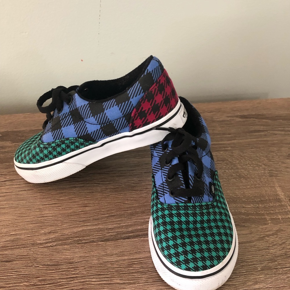 NWOT plaid Vans